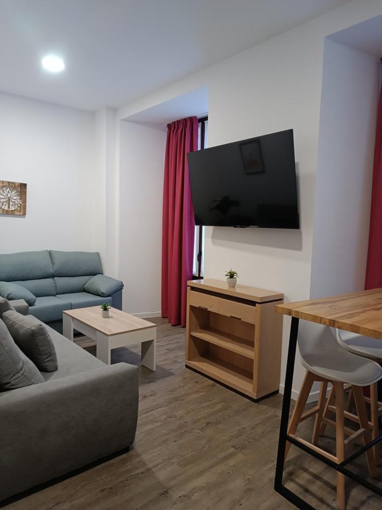 Apartamentos Turisticos Avila Puerta De San Vicente 0-2 Exterior foto